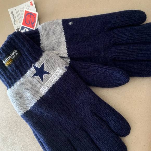Dallas Cowboys gloves (one size fit most) - Picture 4 of 5